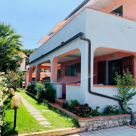 Dei Fiori Hotel apartamentowy 4*